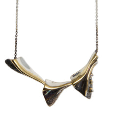 TRIPLE METALLIC FOLD NECKLACE