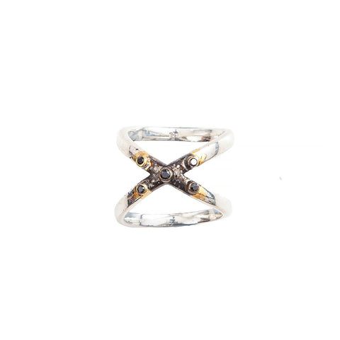 The cross over ring with stingray finish.